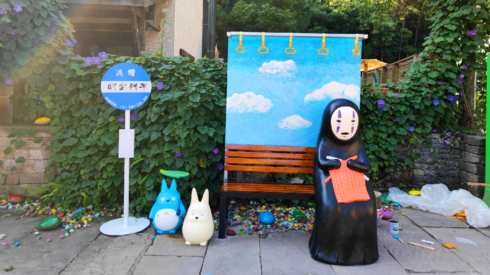 玻璃钢动漫雕塑,玻璃钢动物雕塑加工工厂,园林抽象人物雕塑源头加工厂